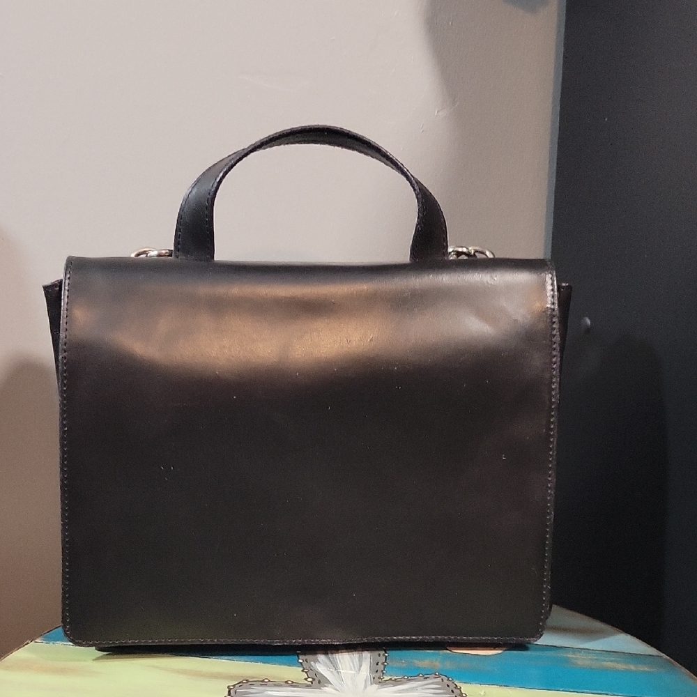 Elegant Black Wilson Leather Laptop/tablet Messenger Bag